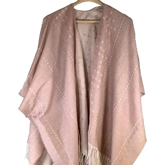 Gentle Fawn Light Pink Soft Wrap Fringed Layering Blanket Scarf Size M/L NWT - Picture 1 of 8
